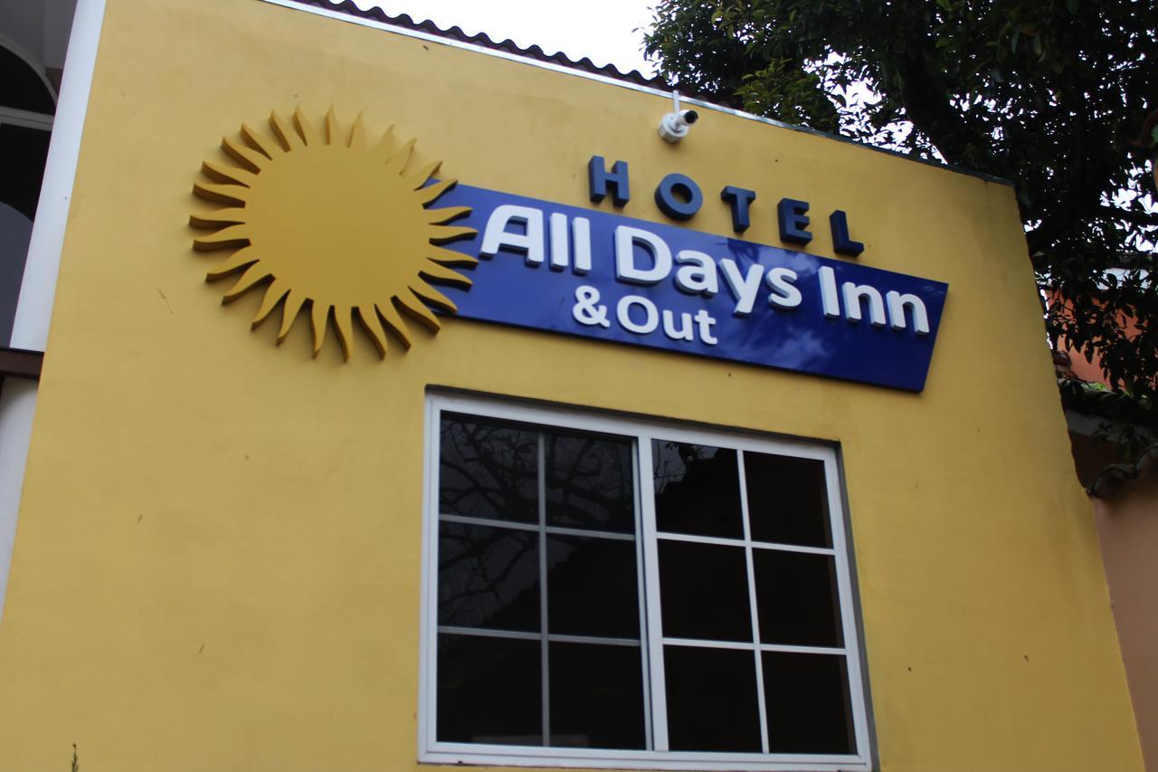 All Days Inn And Out サンサルバドル エクステリア 写真